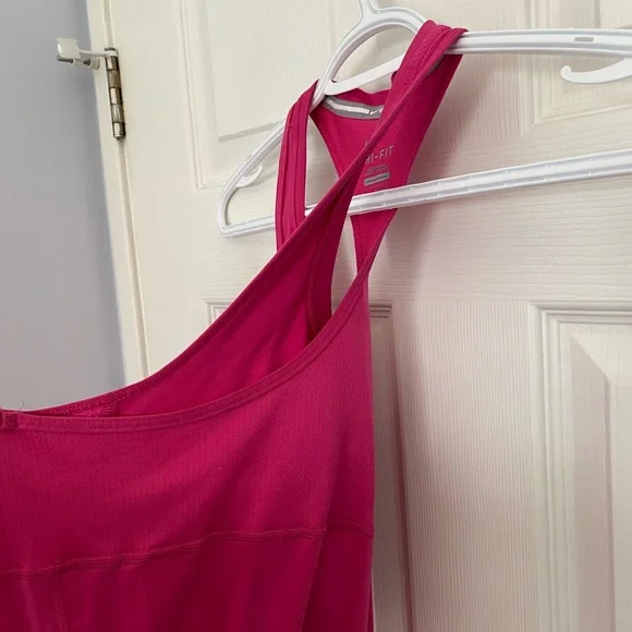 Nike Dri-Fit Racerback Tank, size L - Picture 5 of 7